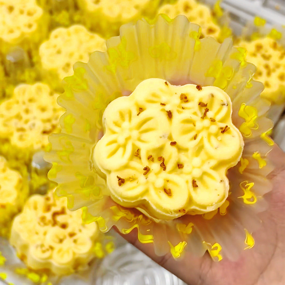 osmanthus-rice-wine-mung-bean-cakes-4pcs-300g-1