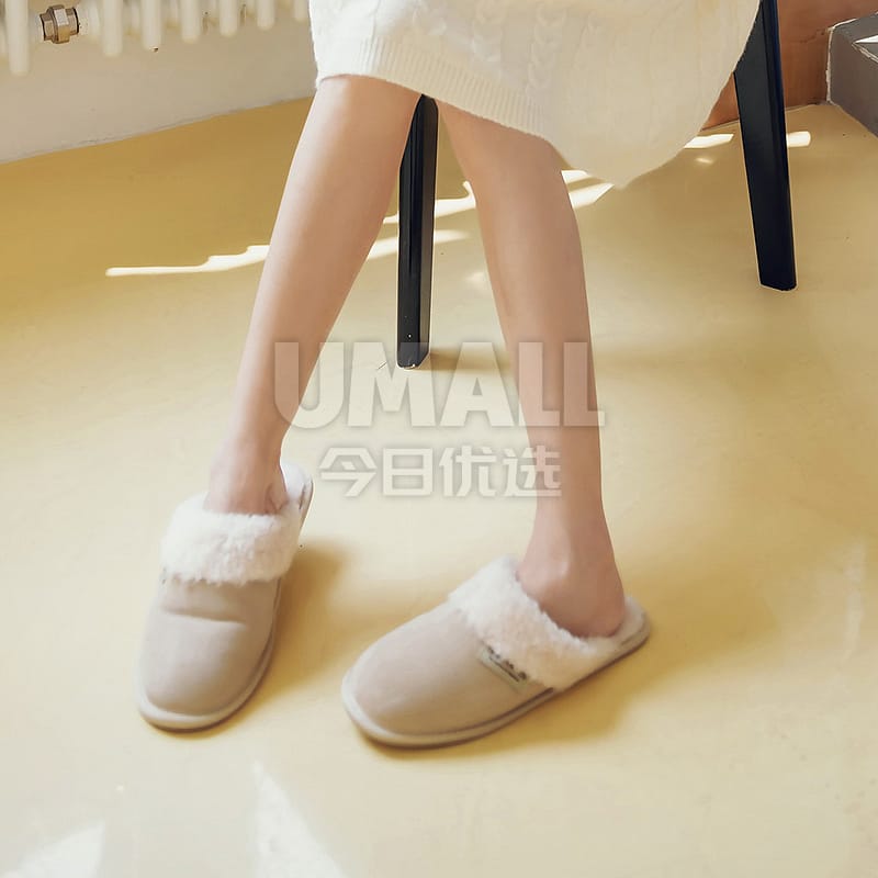 Tasman-UGG-Sheepskin-Slippers-Sand-Color-Size-XL-1