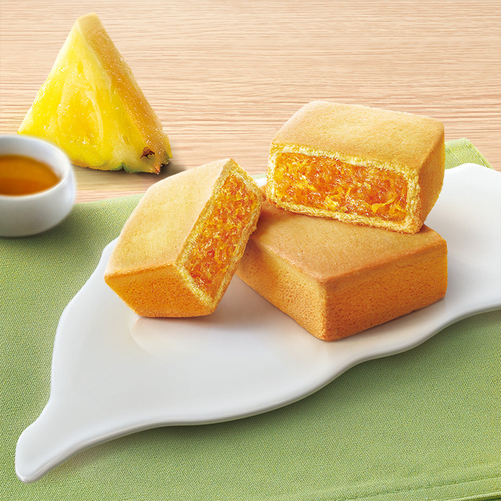 Hsu-Fu-Chi-Pineapple-Cakes-–-26%-Reduced-Sugar-182g---Pineapple-Pastry-2