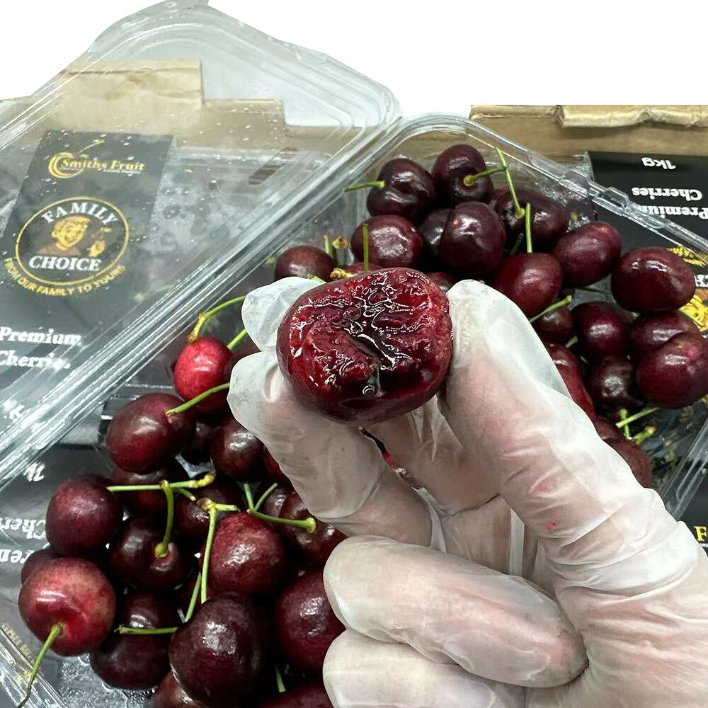 smiths-fruit-royal-tioga-cherries-gift-box-30-32mm-approx-1kg-5