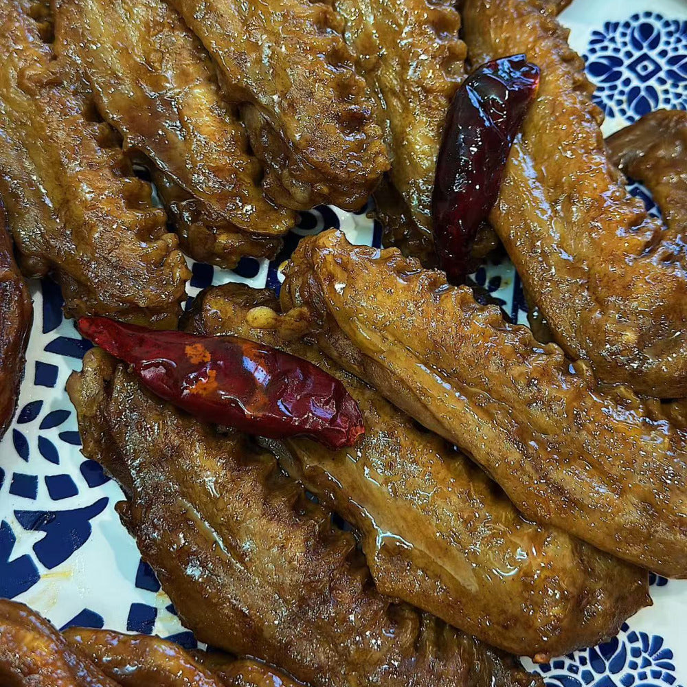 Lao-Hankou-Spicy-Soy-Braised-Duck-Platter-(Frozen)-–-1kg---Chinese-Luwei-Snack-Mix-Ready-to-Heat-4