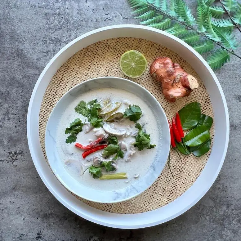 Thai Coconut Soup (Tom Kha Gai)