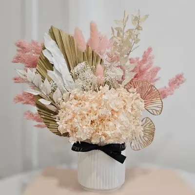 Preserved Flowers (L Arrangement White & Pink )